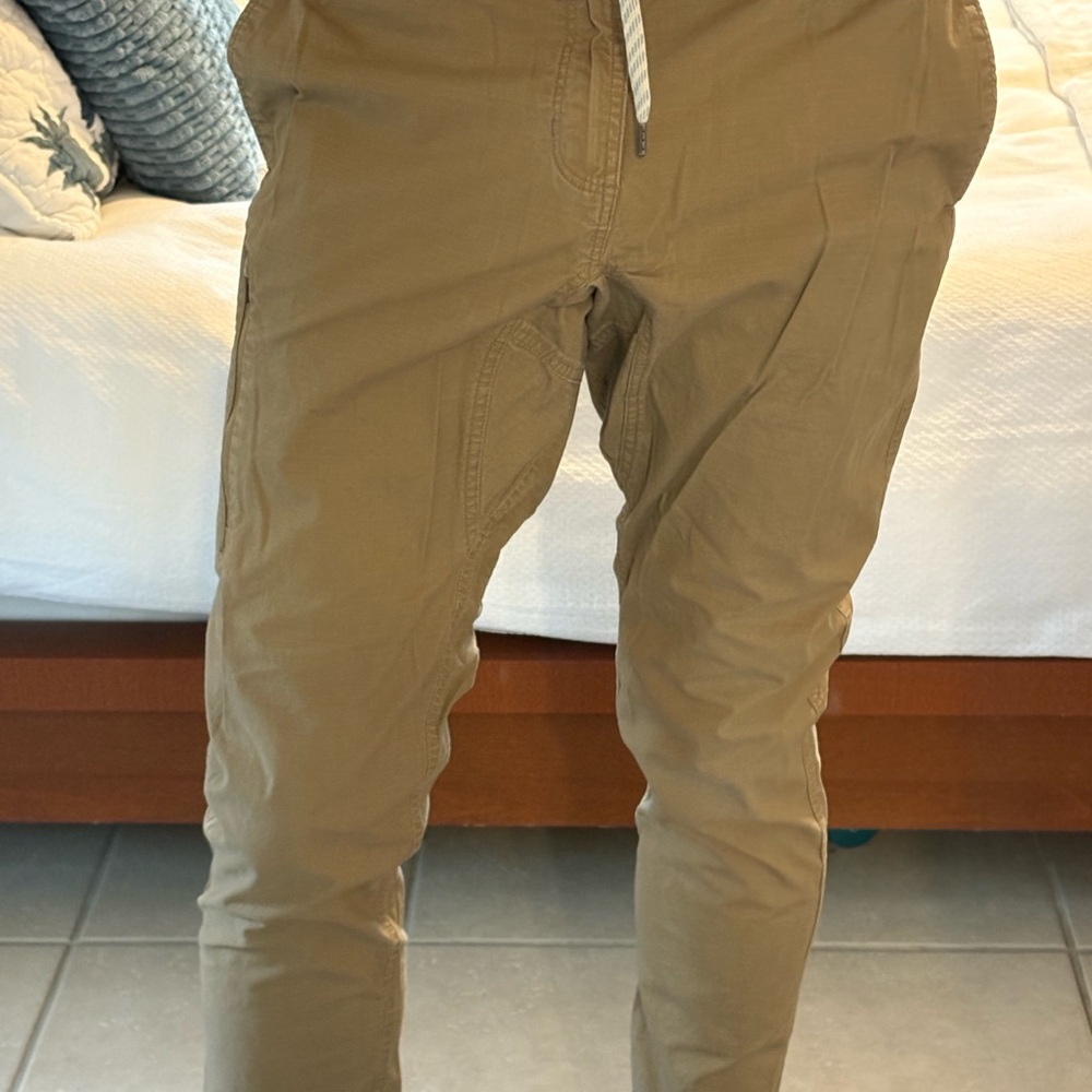 Vuori Men's Tan Rip stop Pants